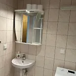 Апартаменты Avar Roduga Korter Vaikses Kesklinnas Тарту