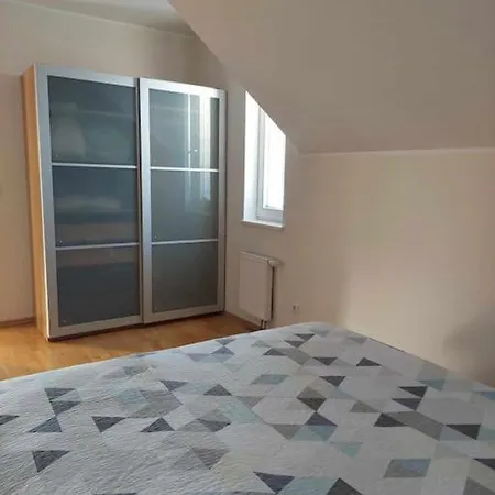 Avar Roduga Korter Vaikses Kesklinnas *